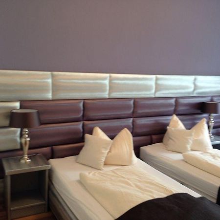 Hotel Am Wehrhahn Düsseldorf Extérieur photo
